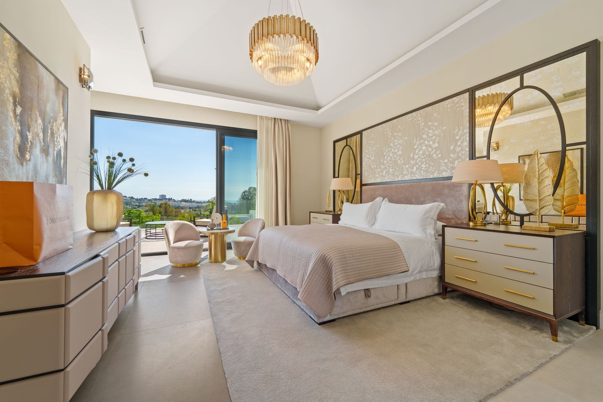 6 Bedroom Villa in Benahavís - Foto 32
