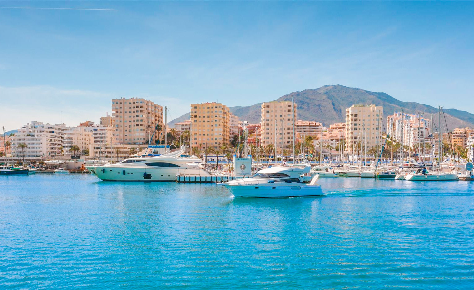 2 Bedroom Apartment in Estepona - Photo 12