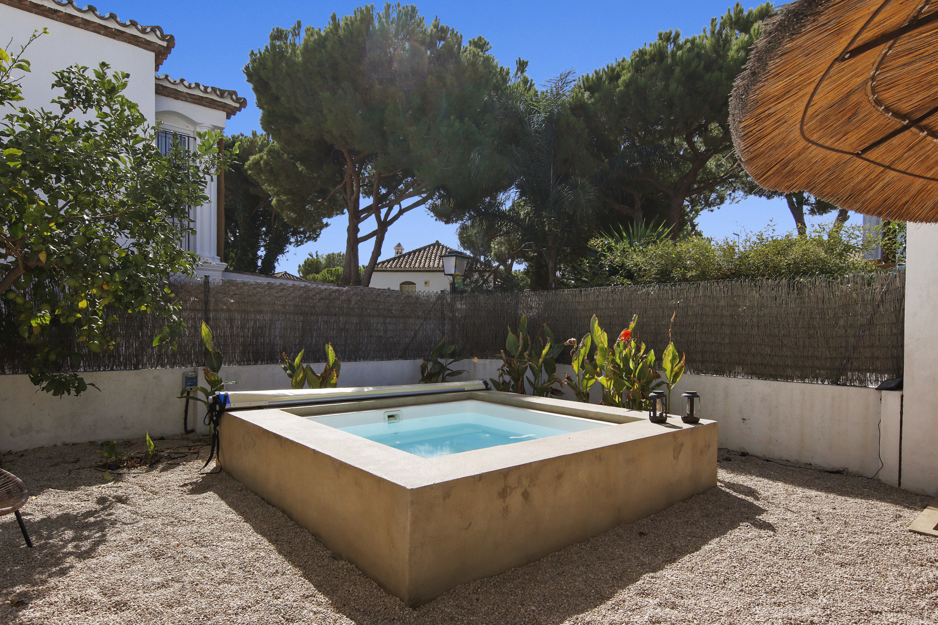 2 Bedroom Apartment in Estepona - Photo 16