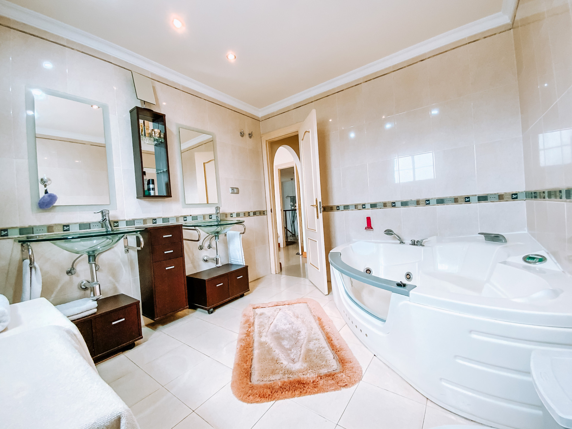 5 Bedroom Villa in Mijas - Photo 3