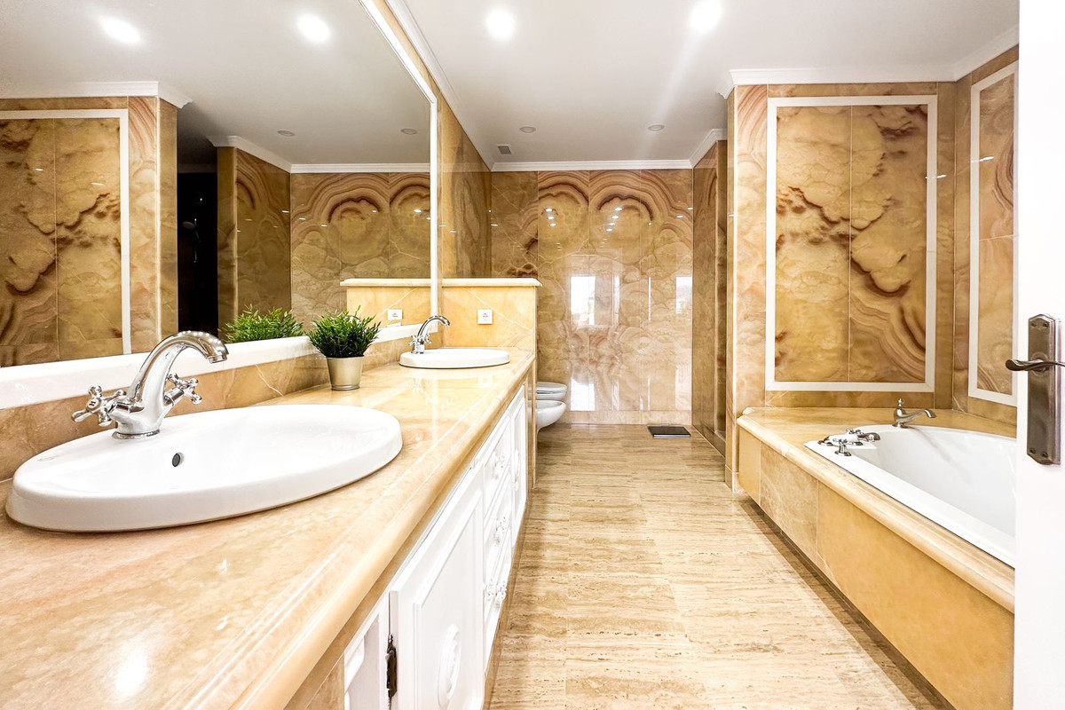 Apartamento com 3 quartos com vista mar em Málaga, Espanha – Foto 20