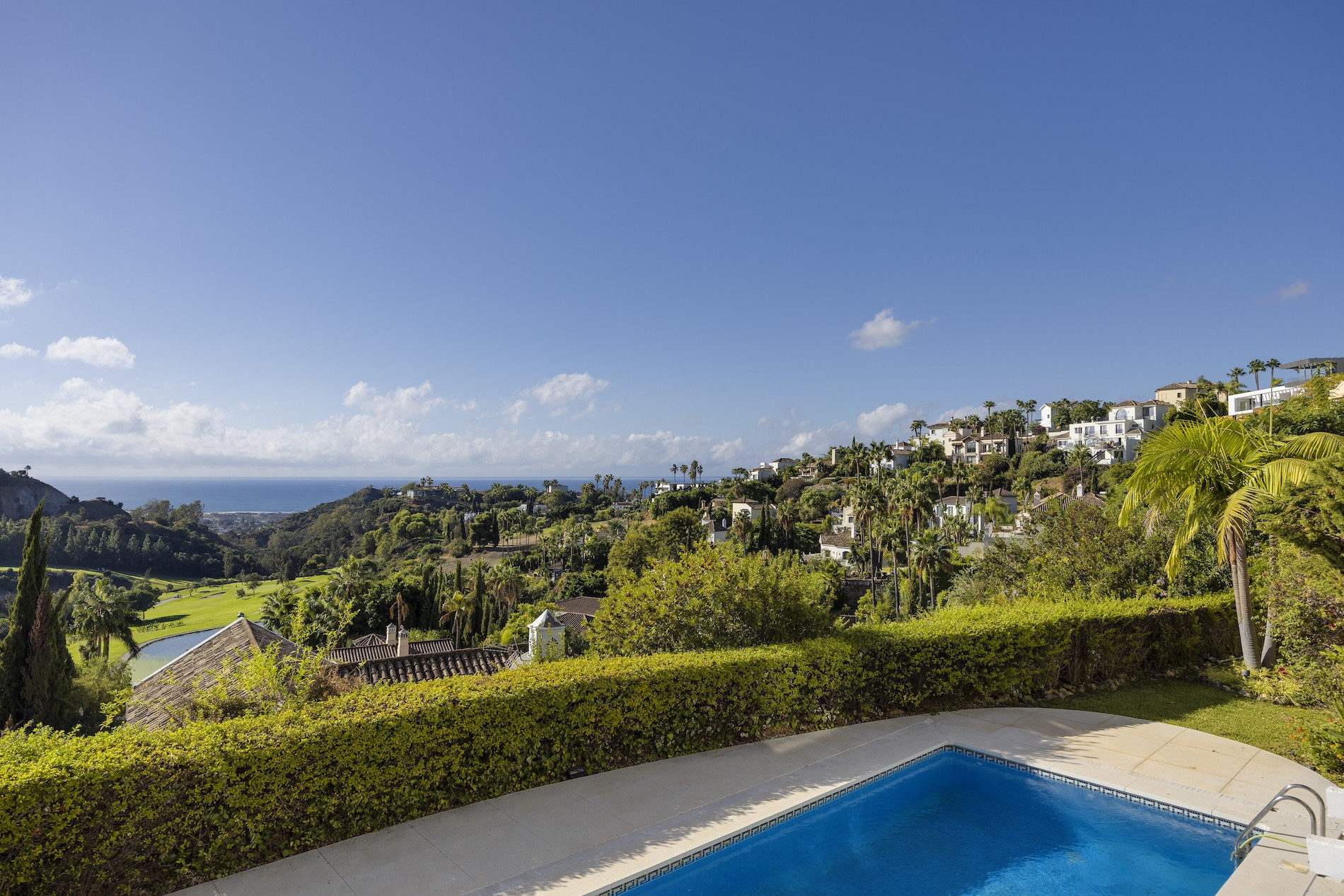 6 Bedroom Villa in Benahavís - Фото 3