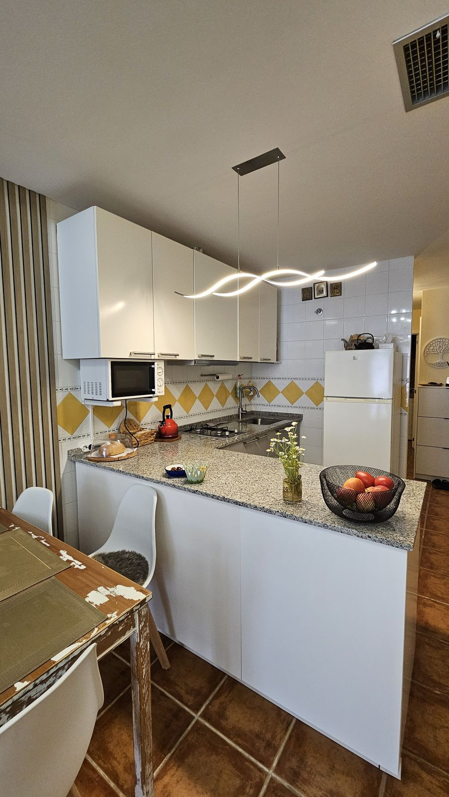 1 Bedroom Apartment in Estepona - Photo 26