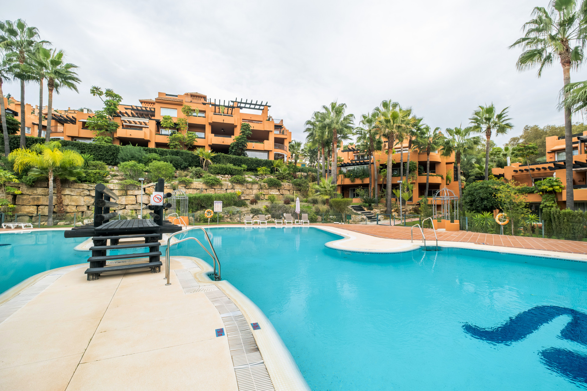 3 Bedroom Apartment in Marbella - Photo 24