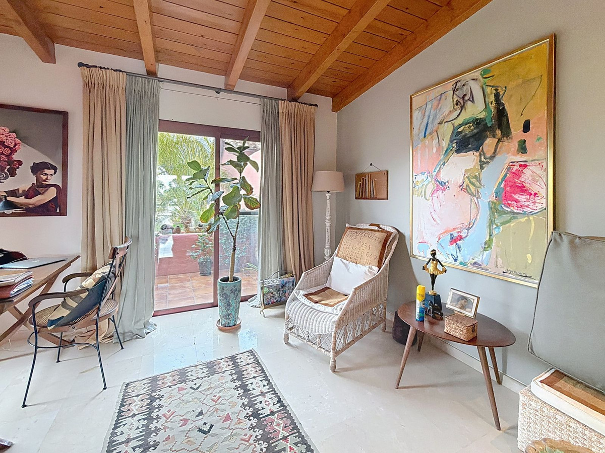 3 Bedroom Penthouse in Estepona - Фото 26