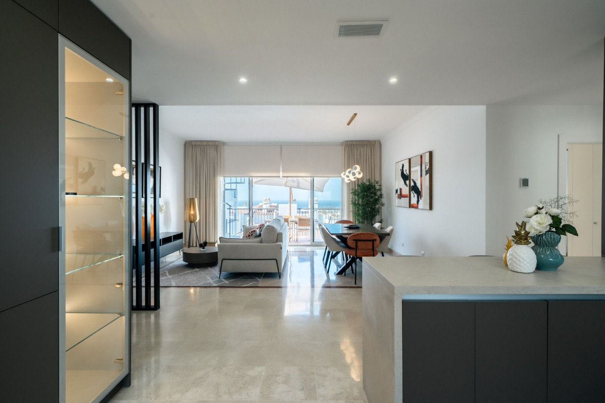 2 Bedroom Penthouse in Benahavís