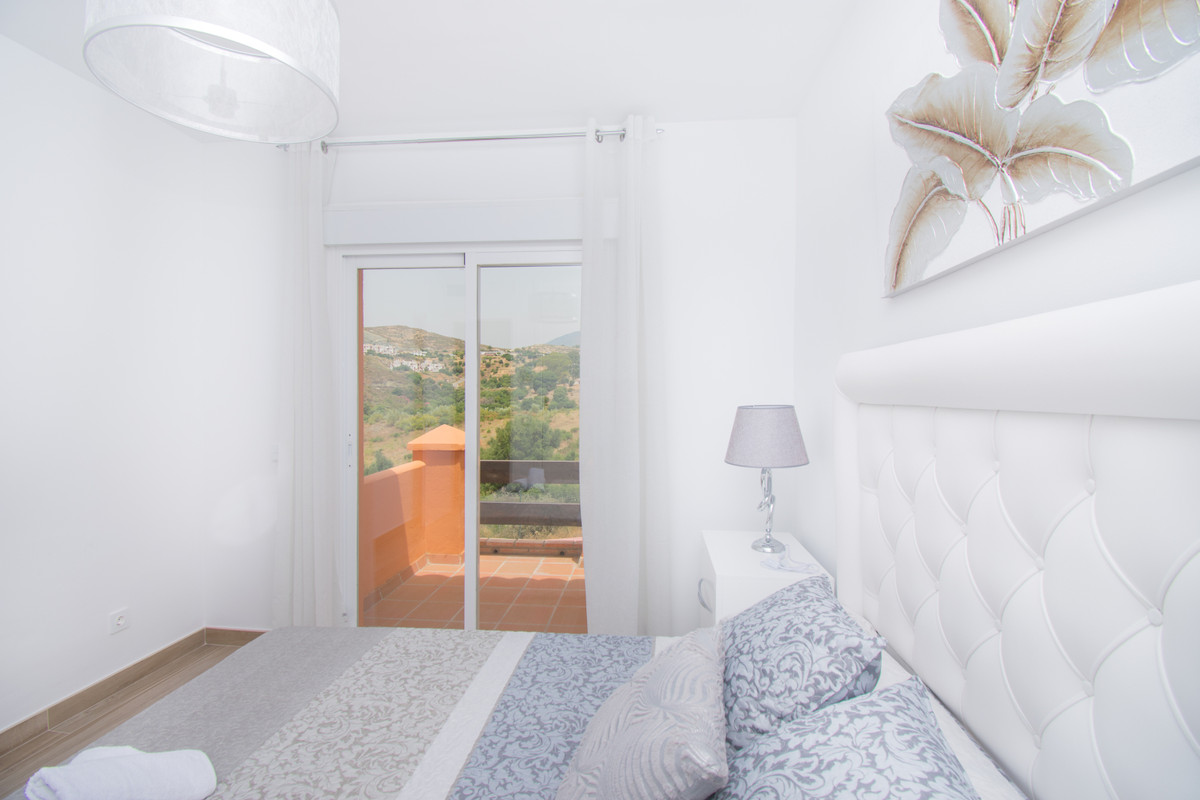 3 Bedroom Townhouse in Estepona - Photo 23