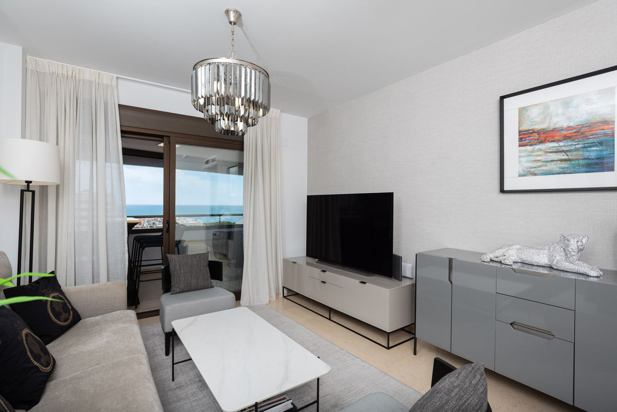 2 Bedroom Apartment in Marbella - Photo 4