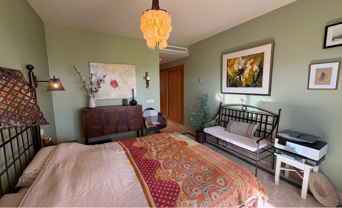 2 Bedroom Apartment in Casares - Photo 16