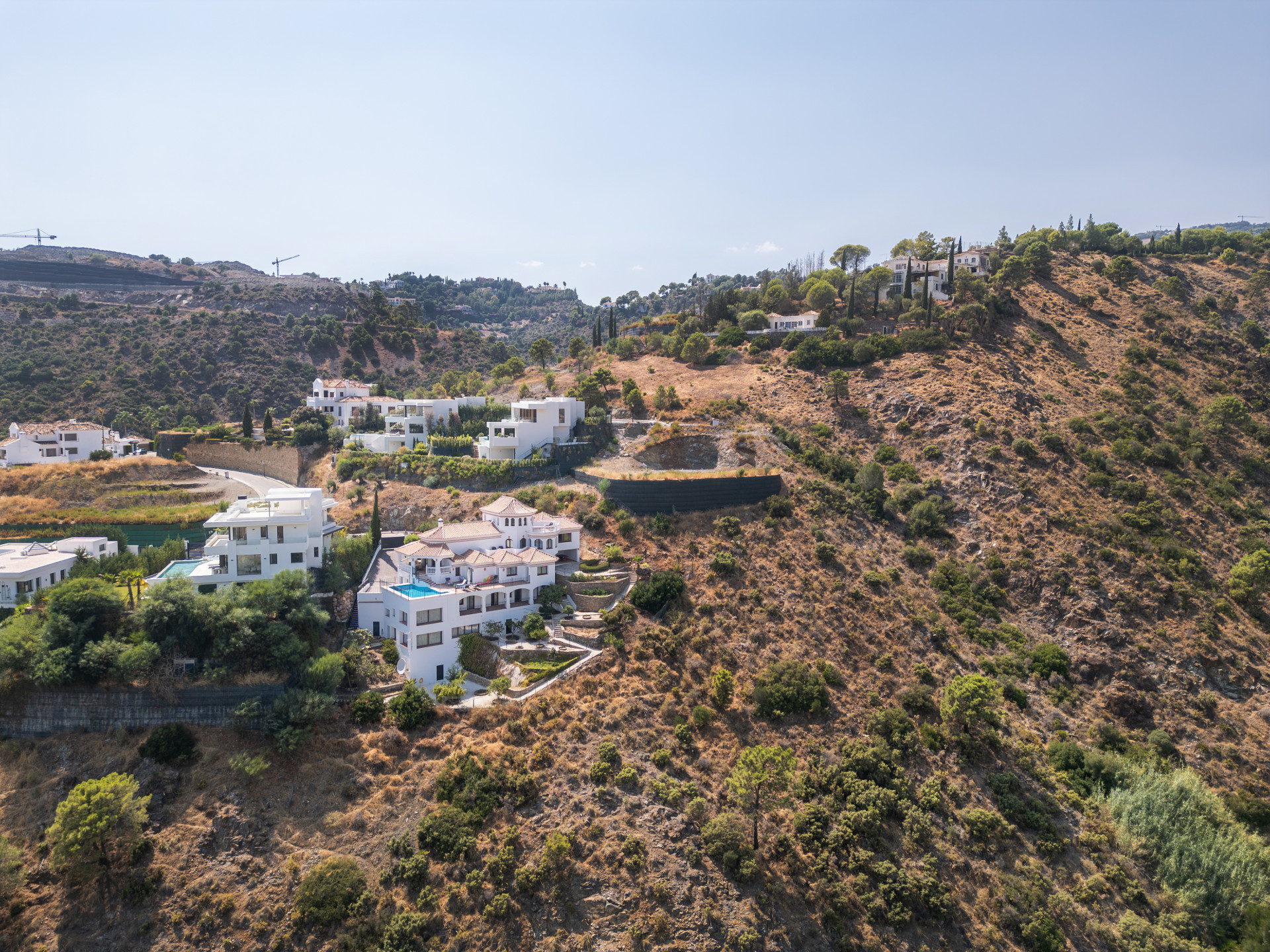 1,812 m² Plot in Benahavís - Photo 5