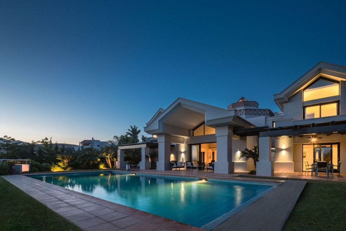 6 Bedroom Villa in Benahavís - Foto 3