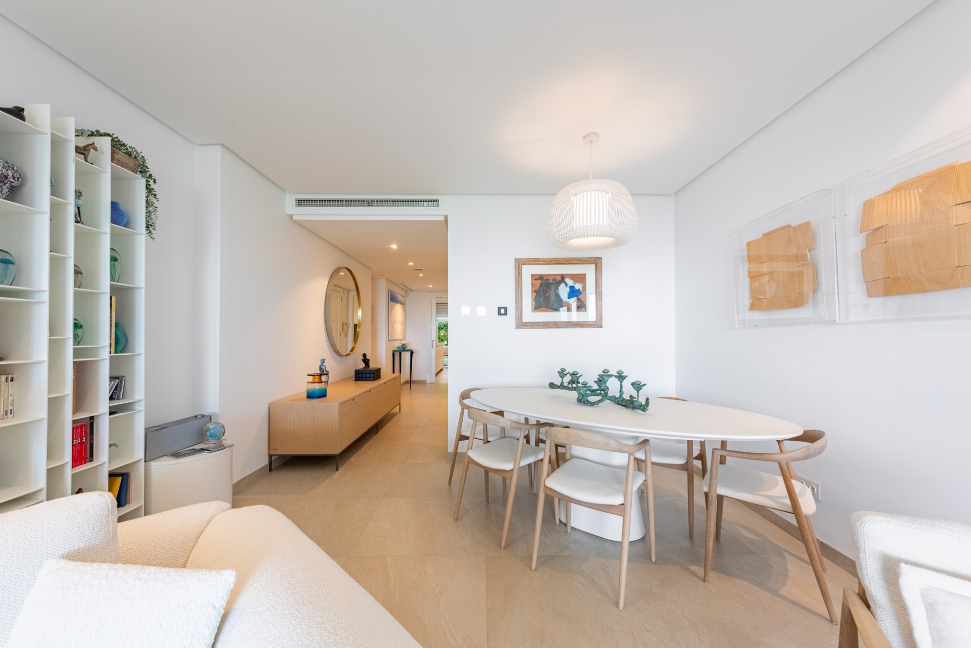 2 Bedroom Apartment in Estepona - Photo 10