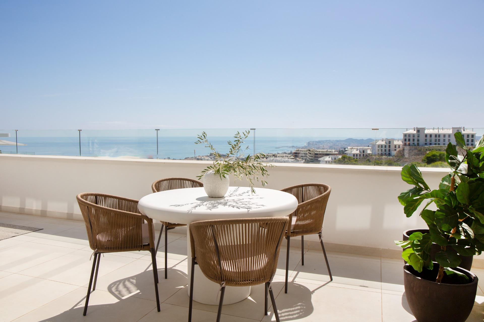 2 Bedroom Penthouse in Benalmádena - Photo 10