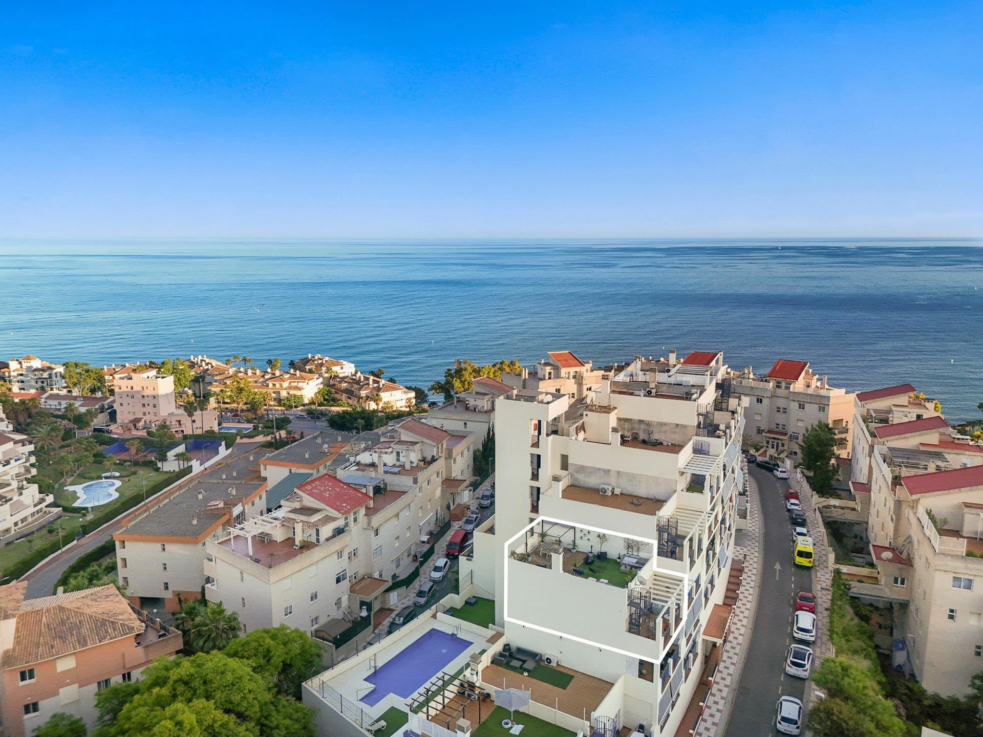 2 Bedroom Penthouse in Benalmádena - Photo 24