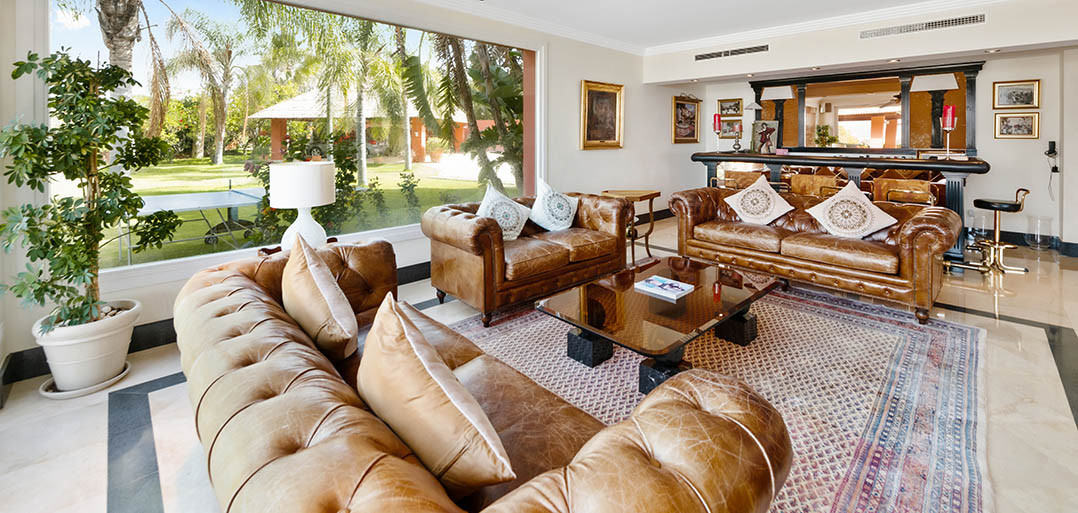8 Bedroom Villa in Estepona - Photo 10