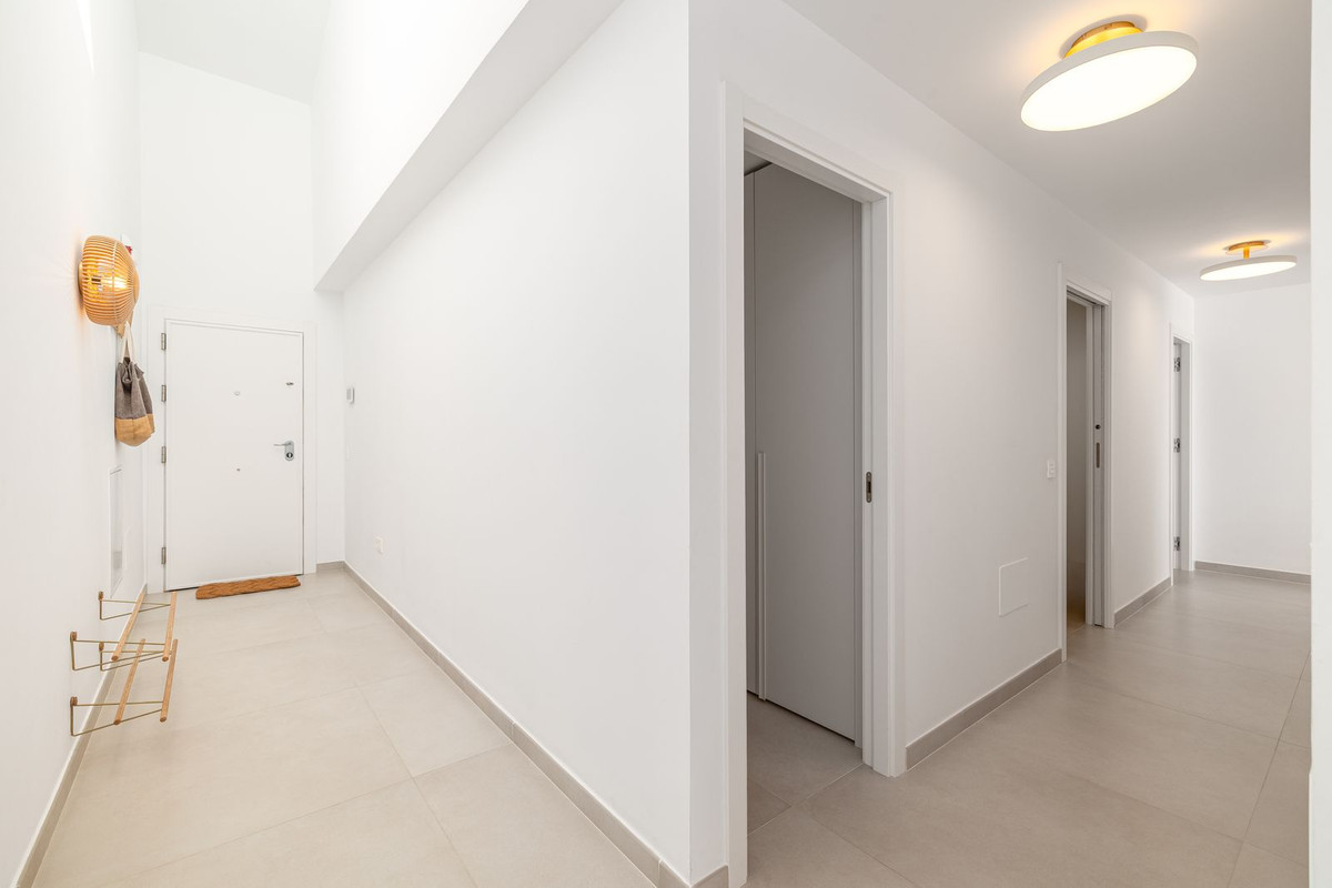 3 Bedroom Penthouse in Benalmádena - Photo 30