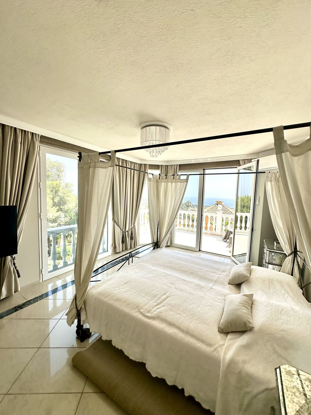 6 Bedroom Villa in Marbella - Фото 18