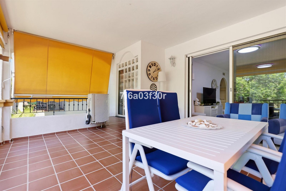 2 Bedroom Apartment in Marbella - Photo 22