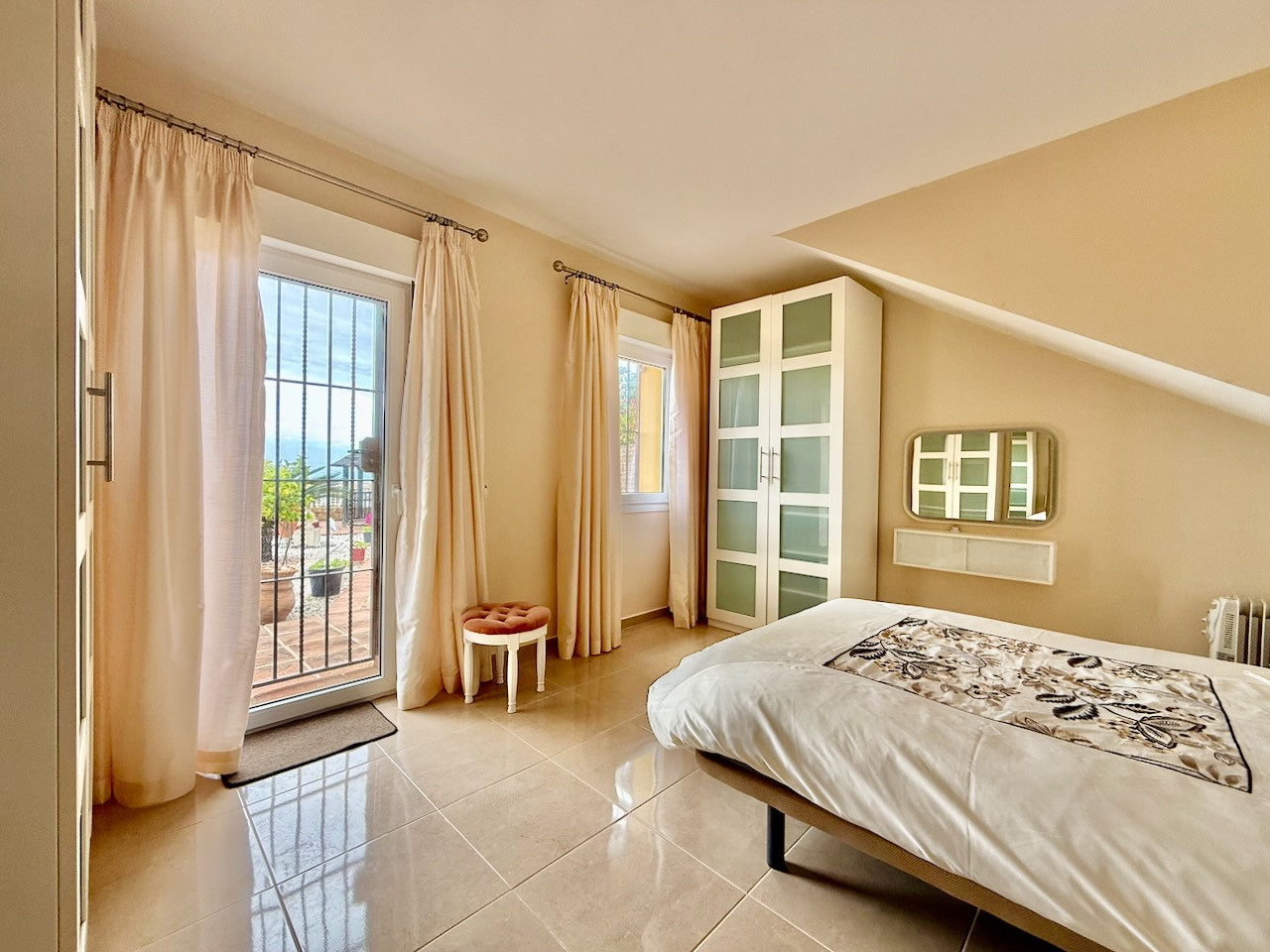 5 Bedroom Villa in La Duquesa - Photo 35