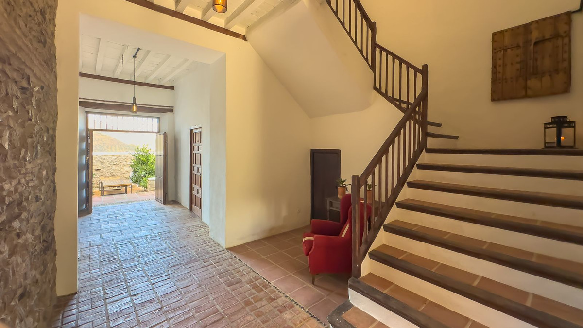8 Bedroom Country house in Málaga - Photo 16