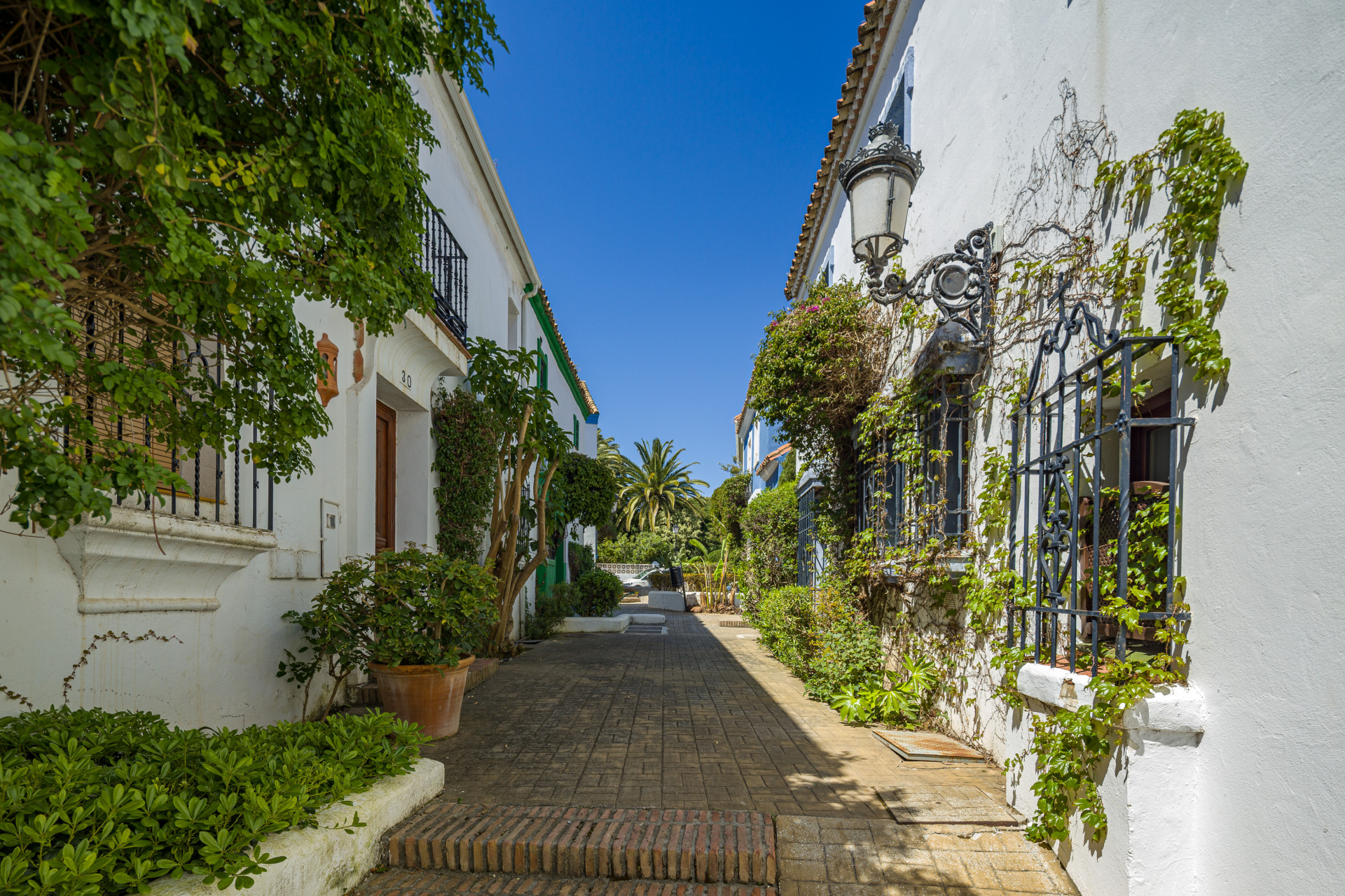 3 Bedroom Townhouse in San Pedro de Alcántara - Photo 26