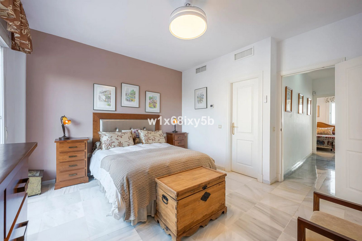 3 Bedroom Townhouse in Estepona - Фото 17