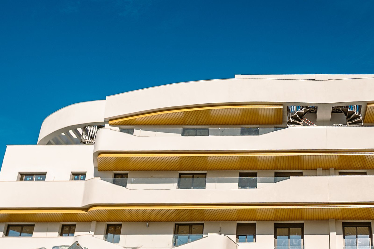 2 Bedroom Penthouse in Estepona