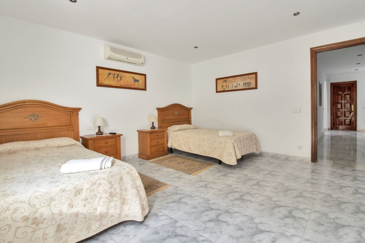 4 Bedroom Villa in San Pedro de Alcántara - Foto 20