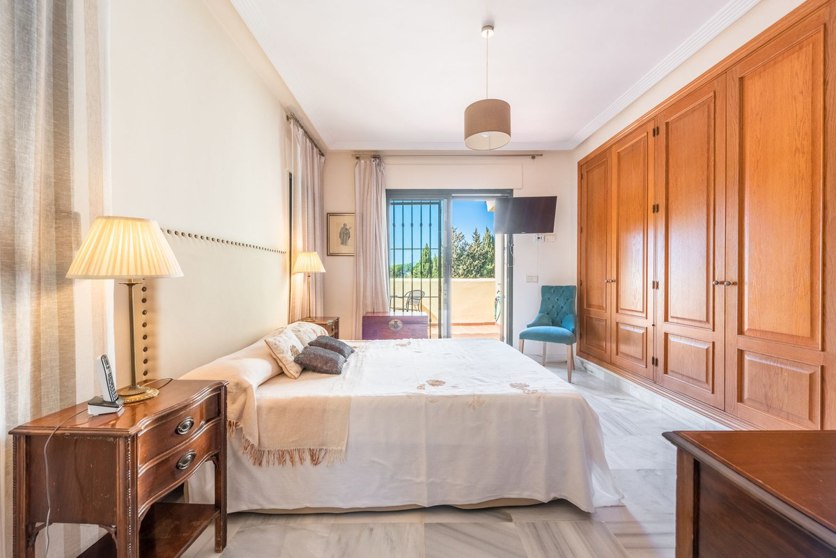 4 Bedroom Townhouse in Marbella - Photo 16