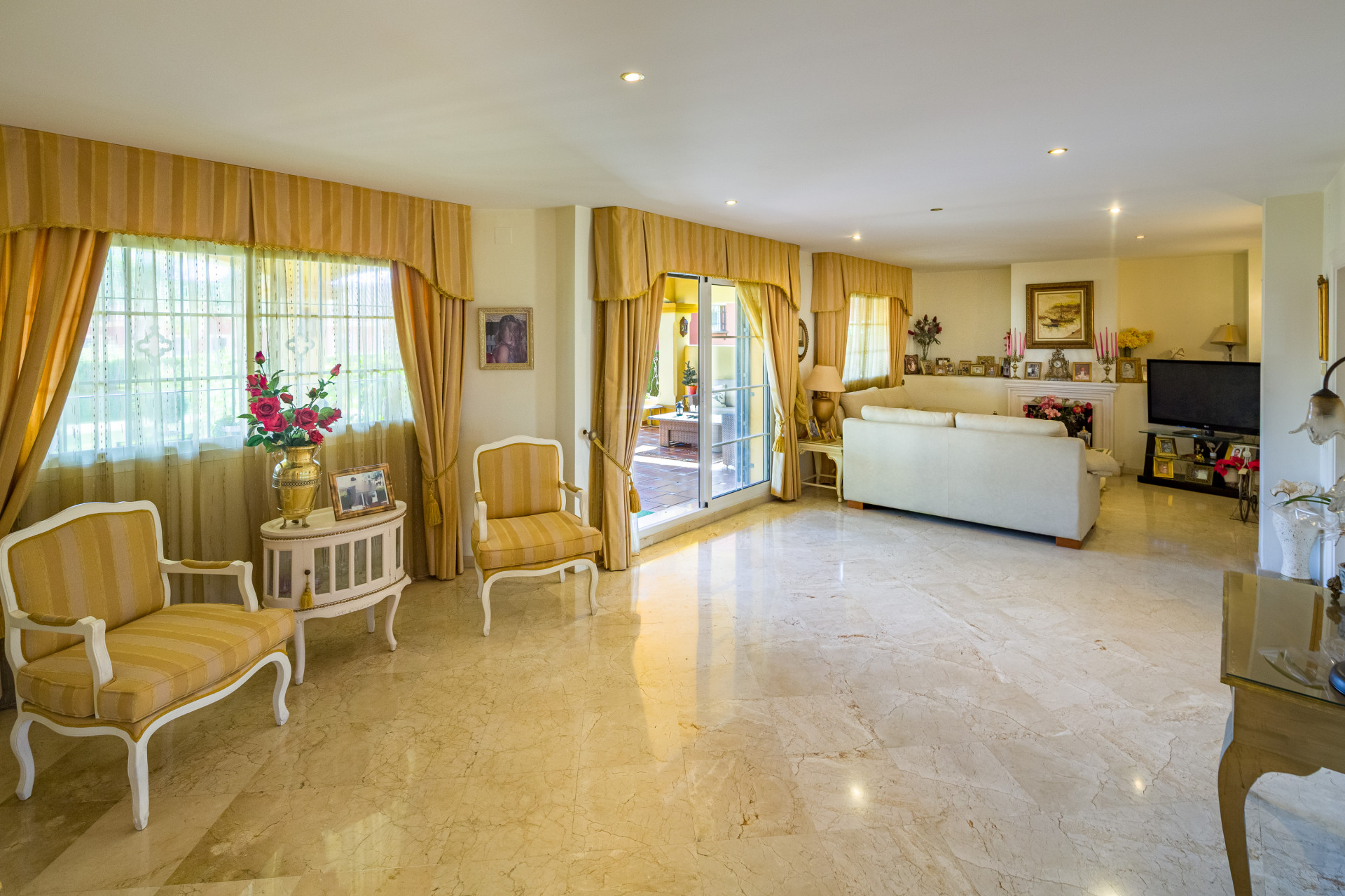 5 Bedroom Villa in San Pedro de Alcántara - Фото 8