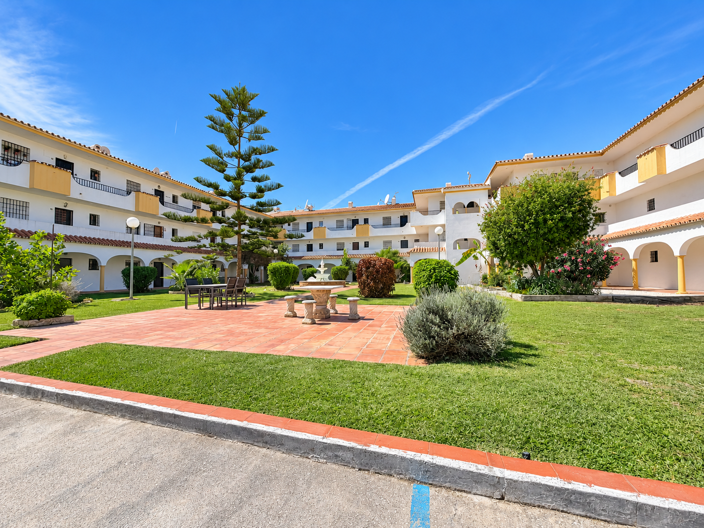3 Bedroom Apartment in Mijas - Photo 11