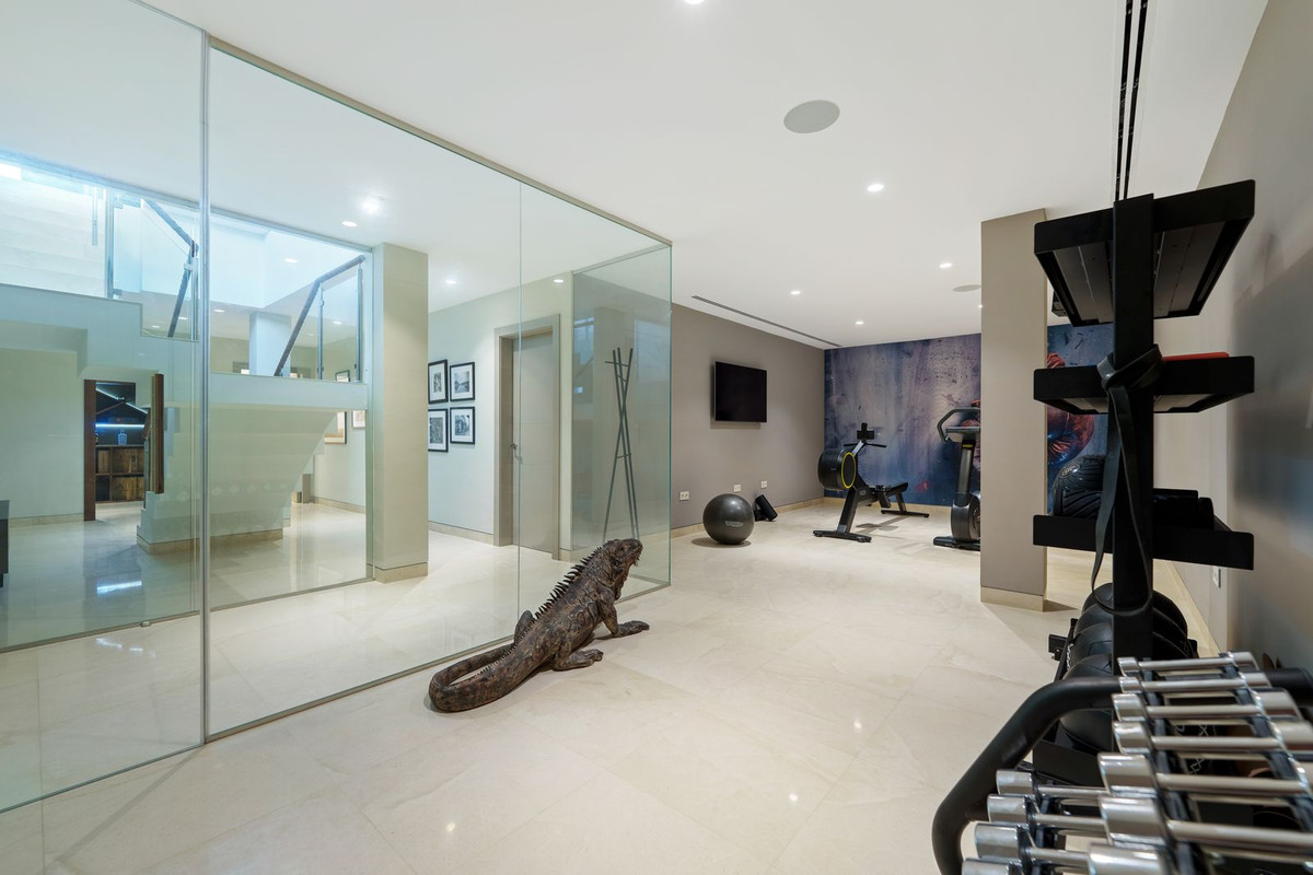 5 Bedroom Villa in Marbella - Foto 43