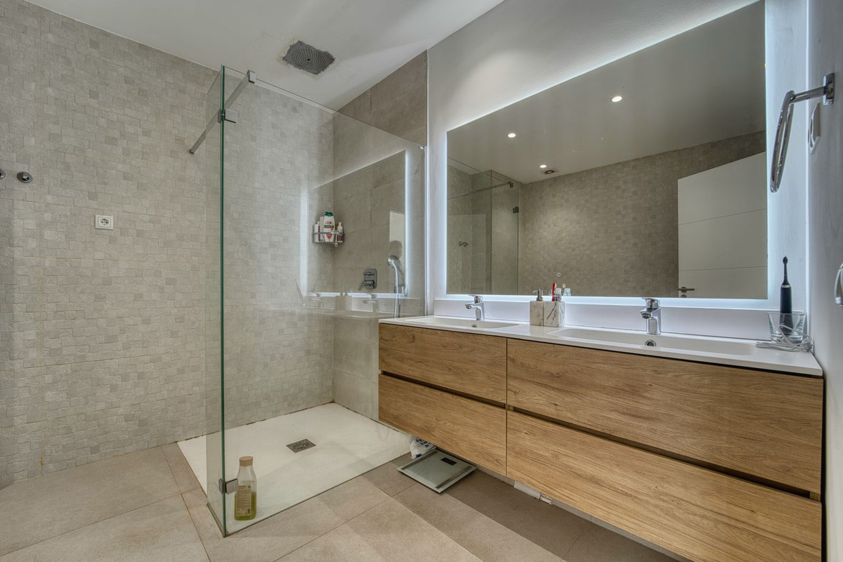 3 Bedroom Townhouse in Casares - Photo 20