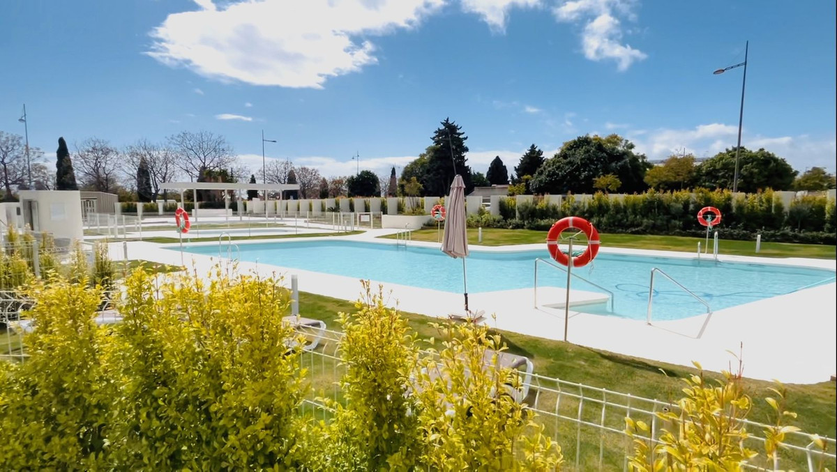 3 Bedroom Apartment in San Pedro de Alcántara - Photo 15