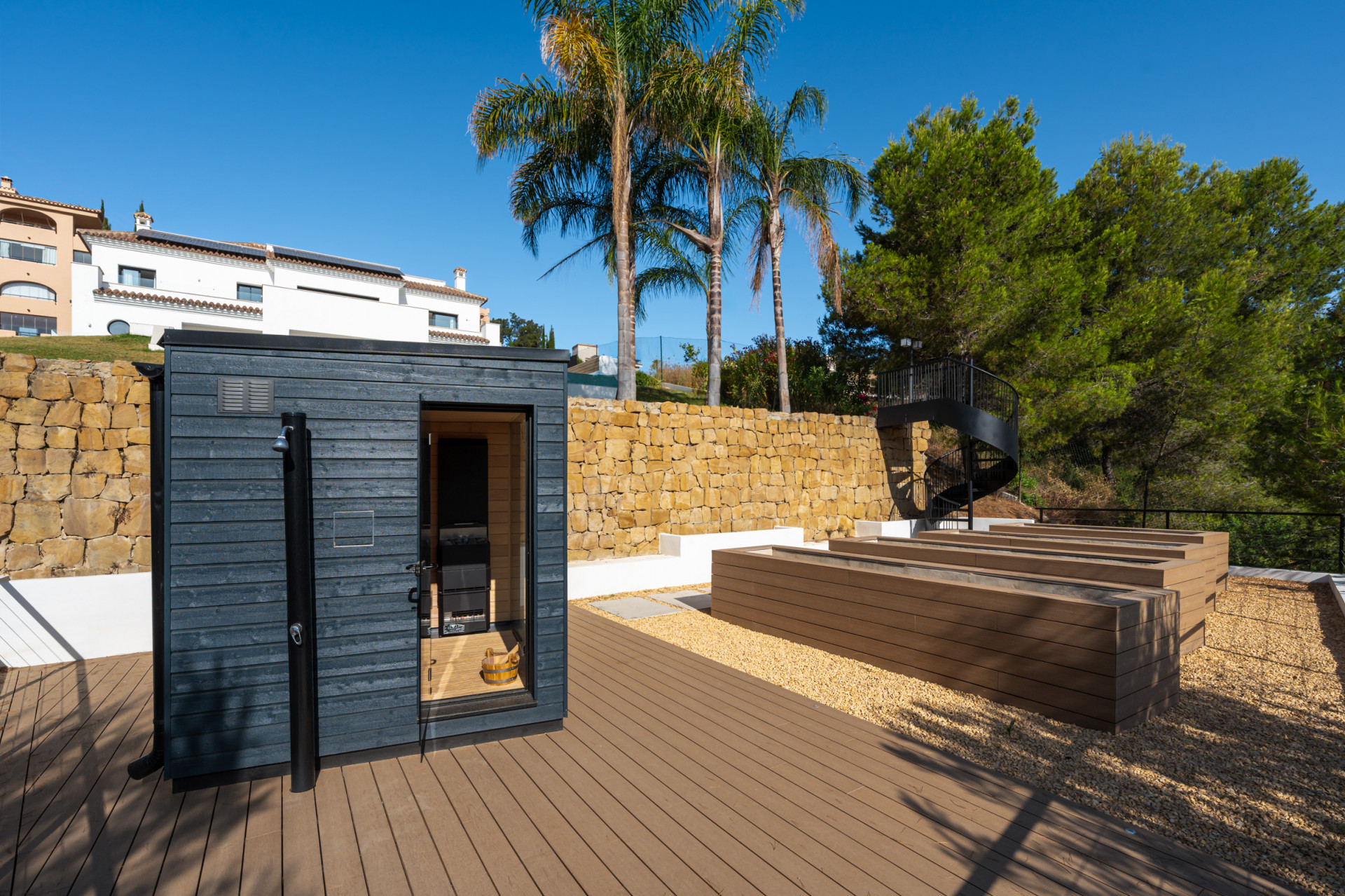 5 Bedroom Villa in Marbella - Photo 9