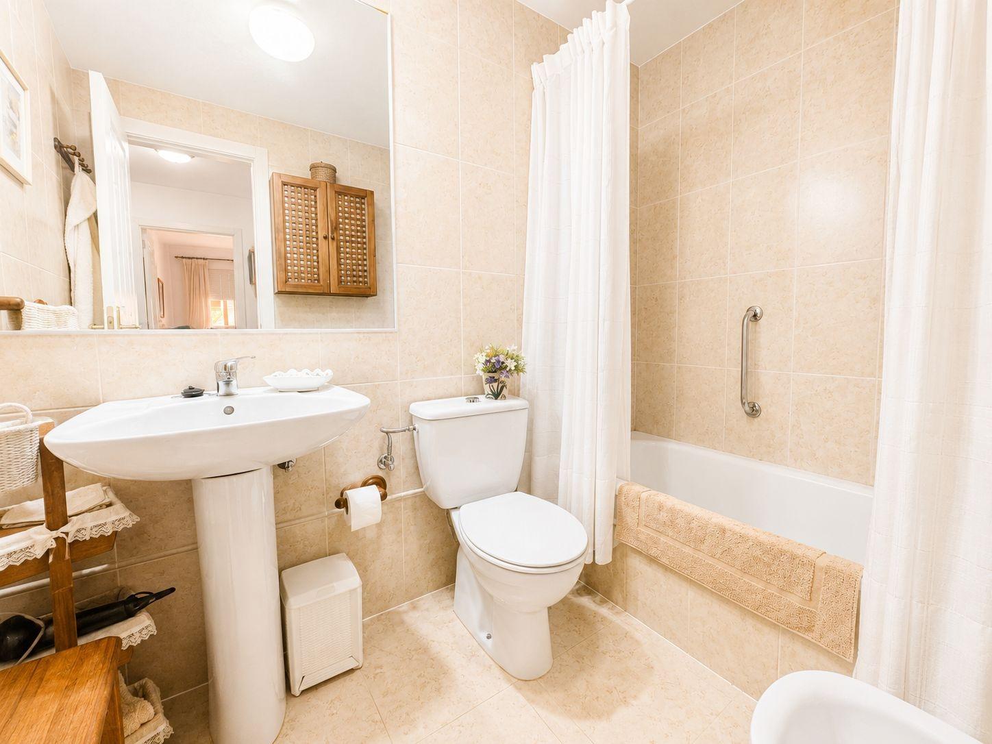 3 Bedroom Apartment in Fuengirola - Photo 19