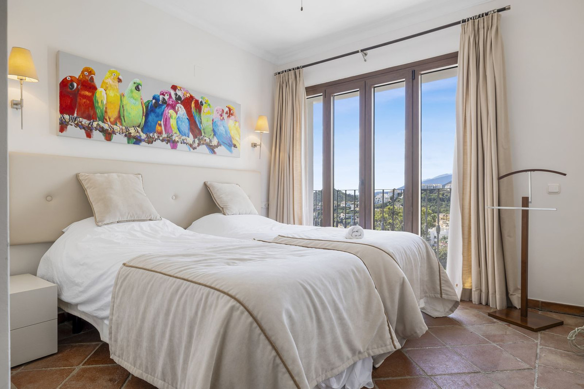 5 Bedroom Townhouse in Benahavís - Foto 34