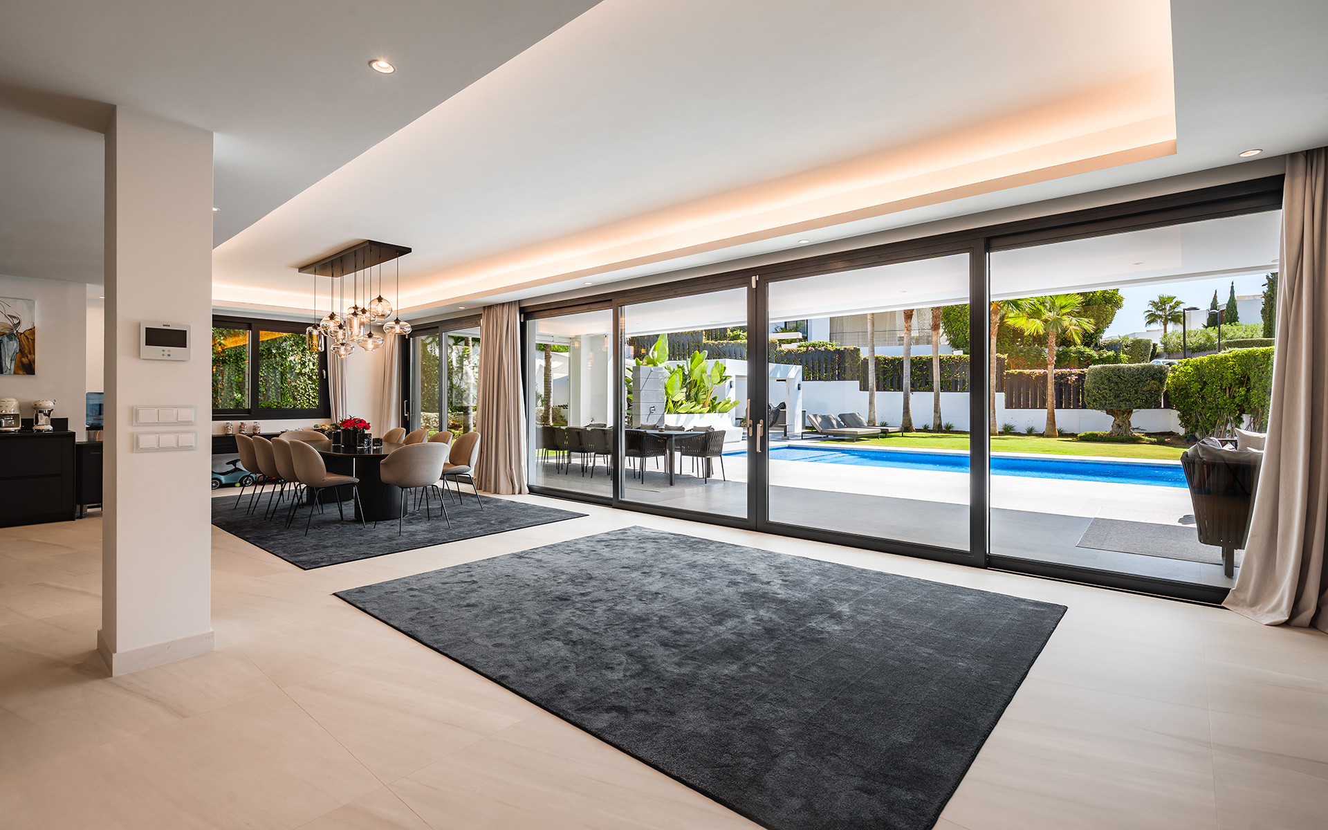 7 Bedroom Villa in Marbella - Photo 8