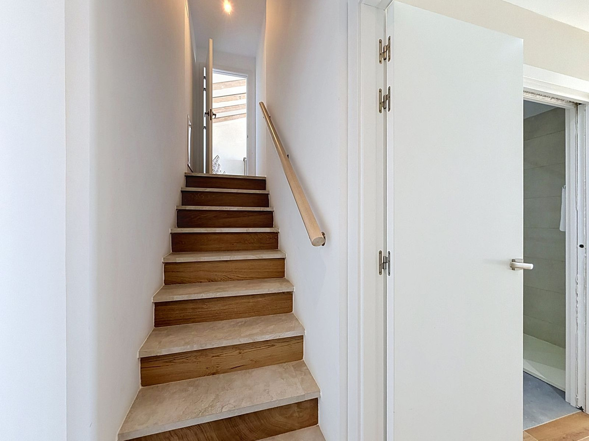 4 Bedroom Penthouse in La Alcaidesa - Photo 26