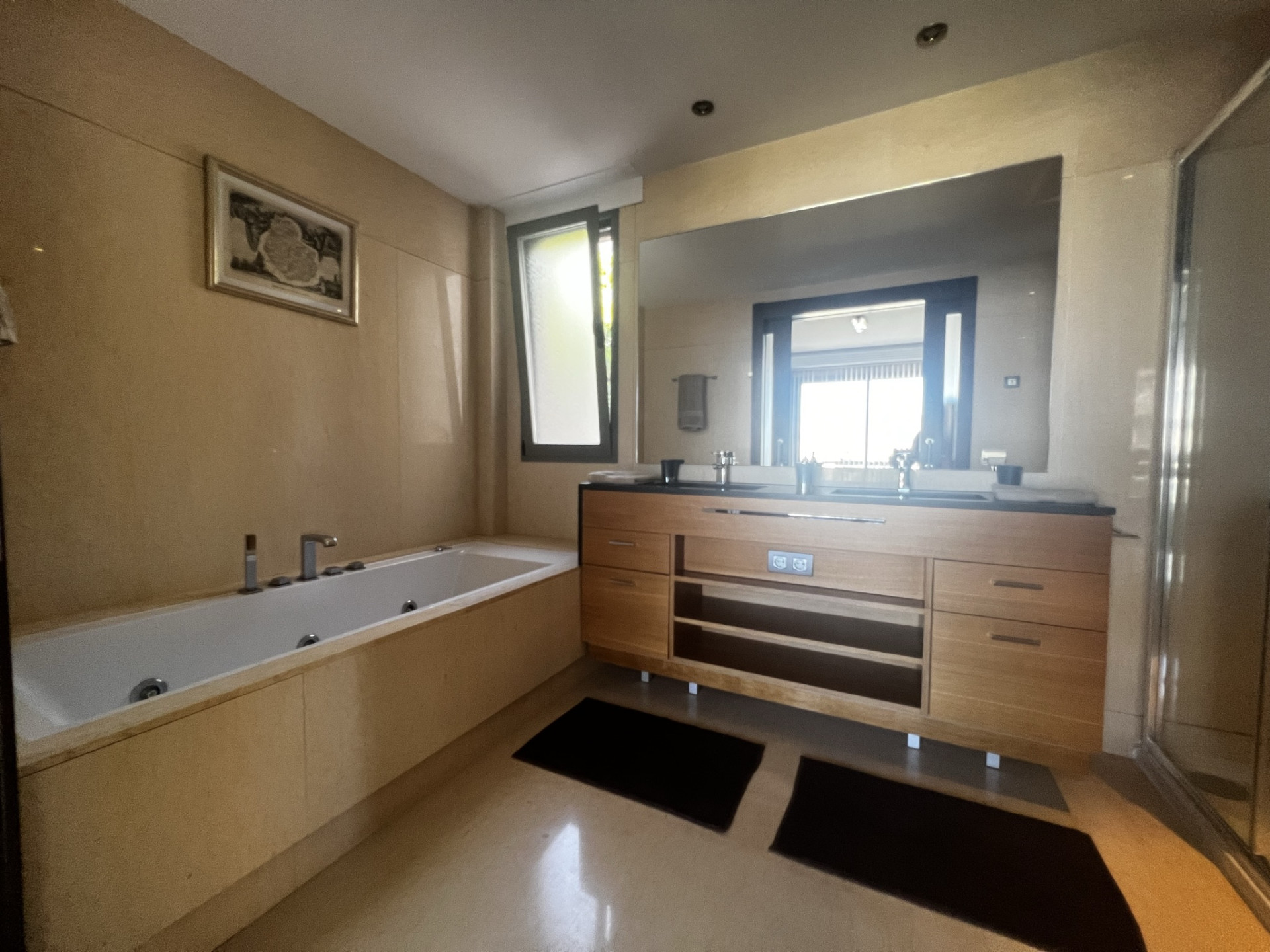 3 Bedroom Apartment in Benahavís - Photo 20
