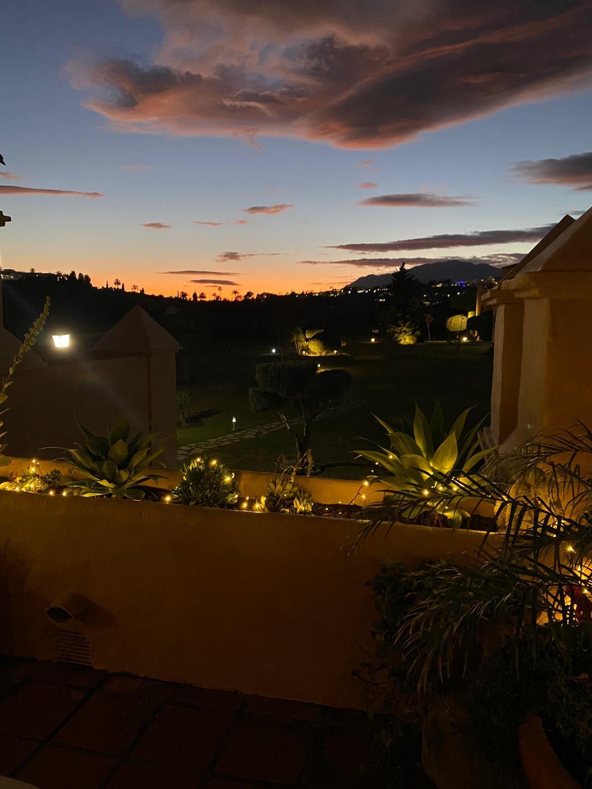 3 Bedroom Penthouse in Estepona - Photo 8