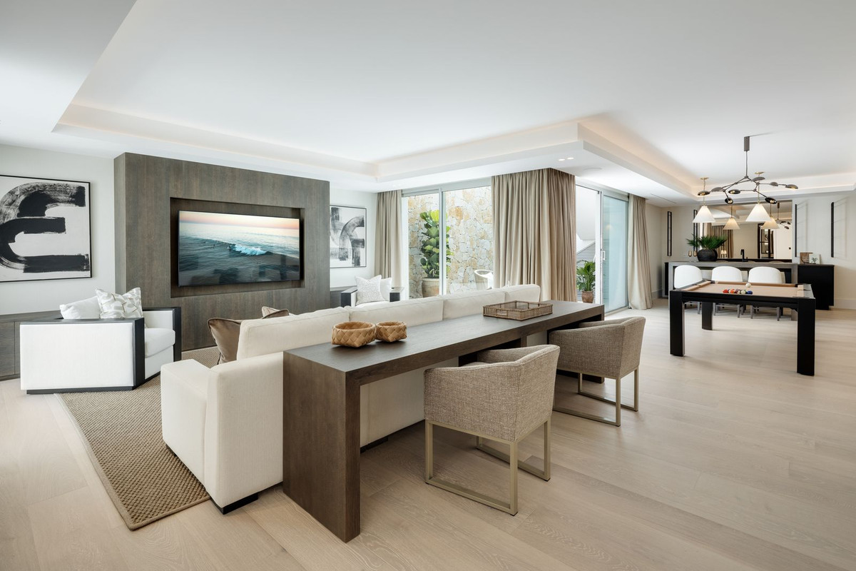 6 Bedroom Villa in Marbella - Photo 21