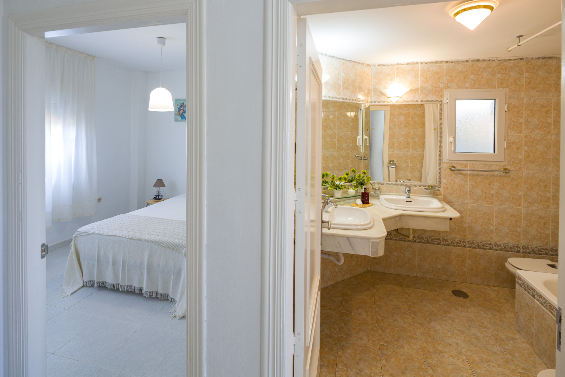 3 Bedroom Villa in Marbella - Photo 28