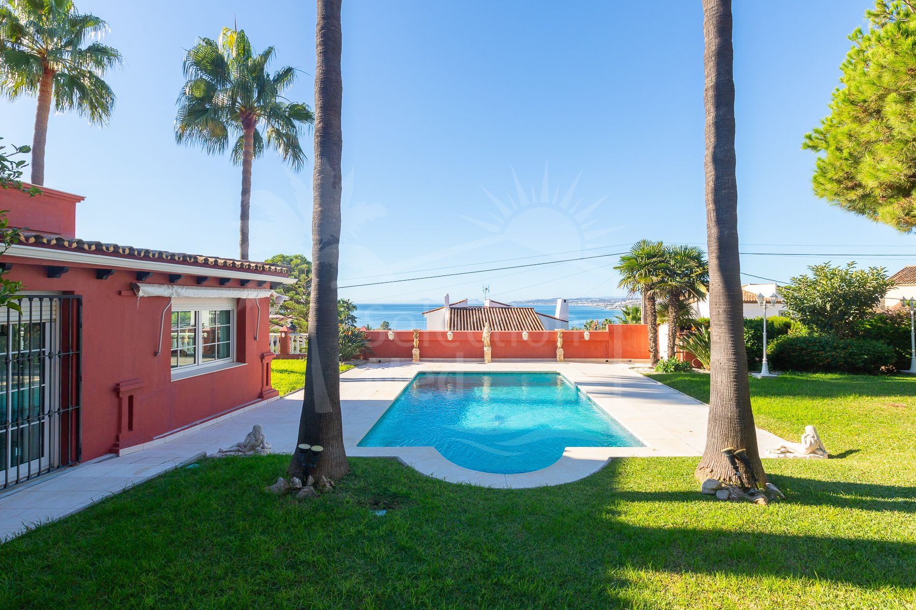 6 Bedroom Villa in Estepona - Photo 12