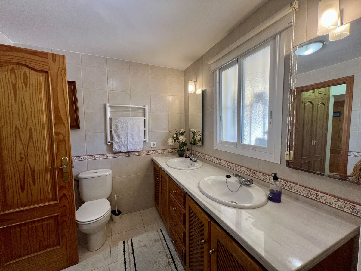 6 Bedroom Country house in Estepona - Foto 22