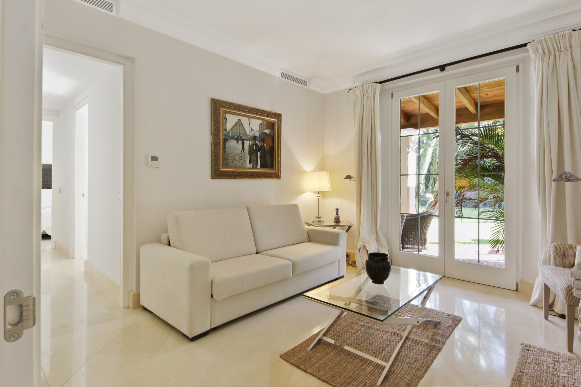 4 Bedroom Villa in Marbella - Photo 13