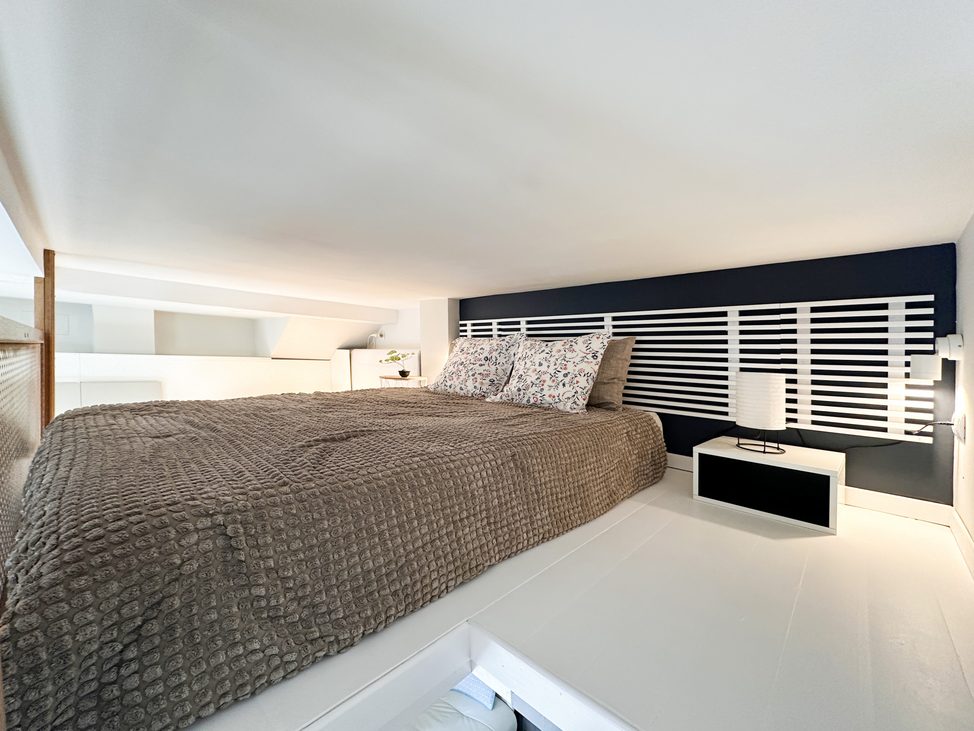1 Bedroom Apartment in Estepona - Photo 6