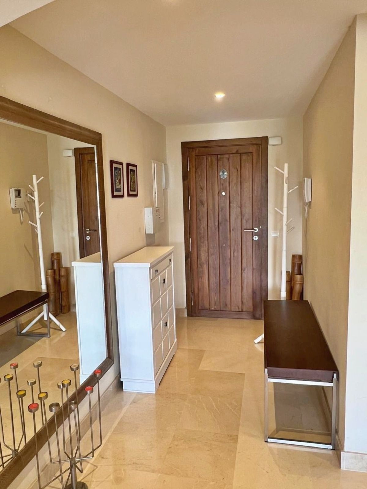 3 Bedroom Apartment in Benahavís - Photo 16