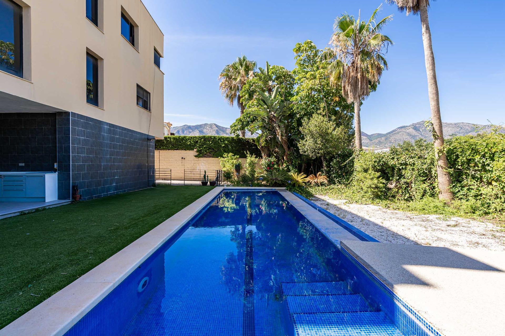 5 Bedroom Villa in Mijas - Photo 3