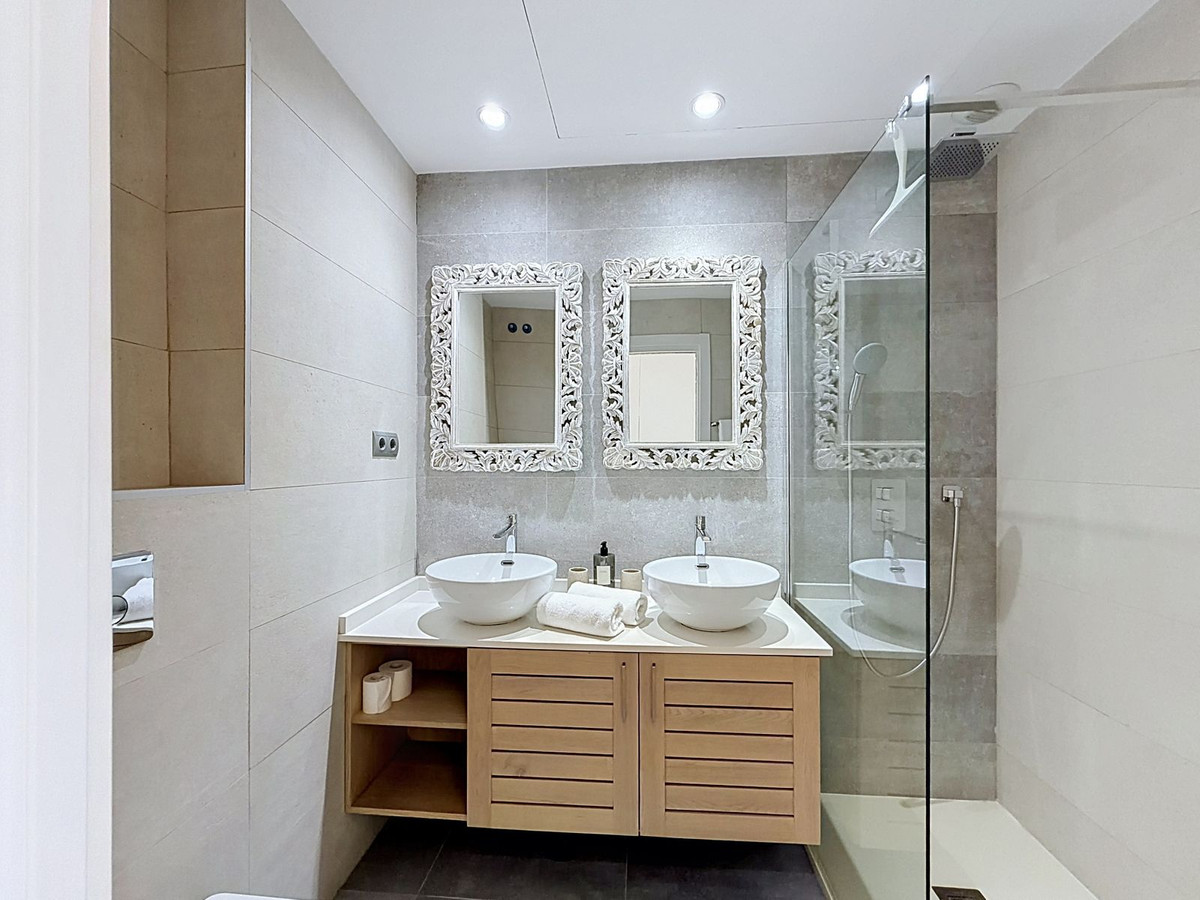 4 Bedroom Penthouse in La Alcaidesa - Photo 29